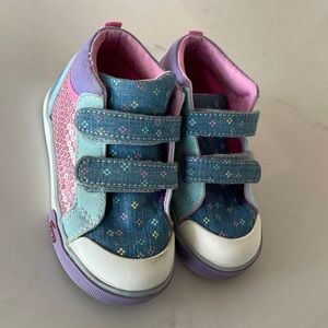 See Kai Run Toddler Size 8 High Top Sneakers - Gently used
